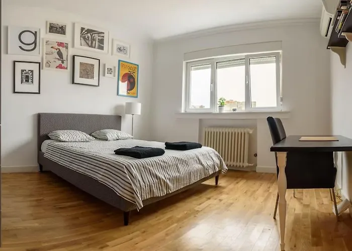 Calderon - In Centre At Universitate & Old Town